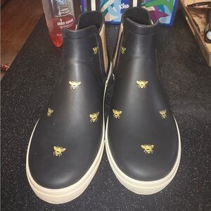 Joules Black Ankle Rain Boots with Gold Bee Motif